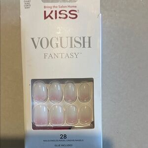 Kiss Voguish Fantasy Pink Gradient Nails